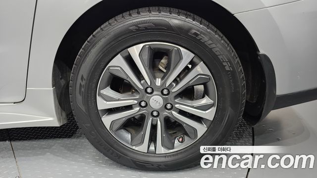 Kia Carnival Gasoline 11-Seater Prestige 2020 — фото 21