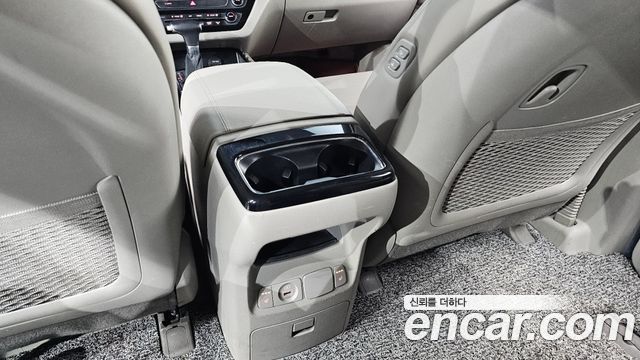 Kia Carnival Gasoline 11-Seater Prestige 2020 — фото 27