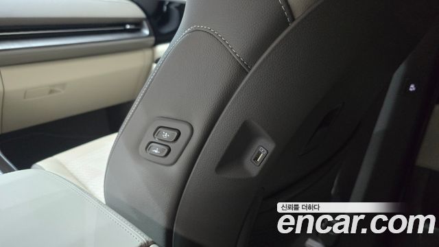 Kia Carnival (IV) Gasoline 7-Seater Noblesse 2021 — фото 30