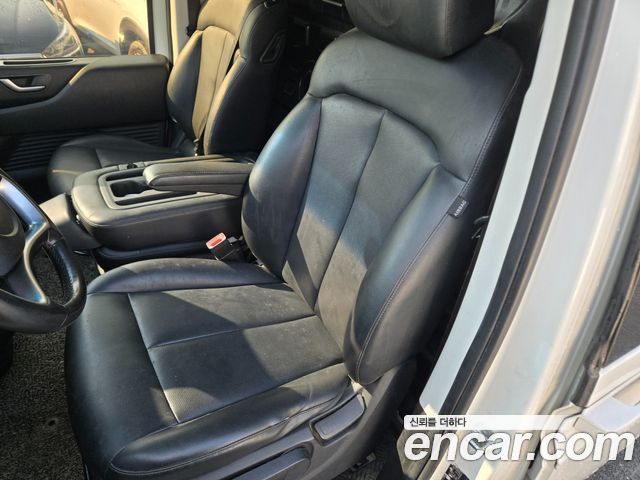 Hyundai Staria L3.5 Cargo 3-Seater Modern 2022 — фото 10