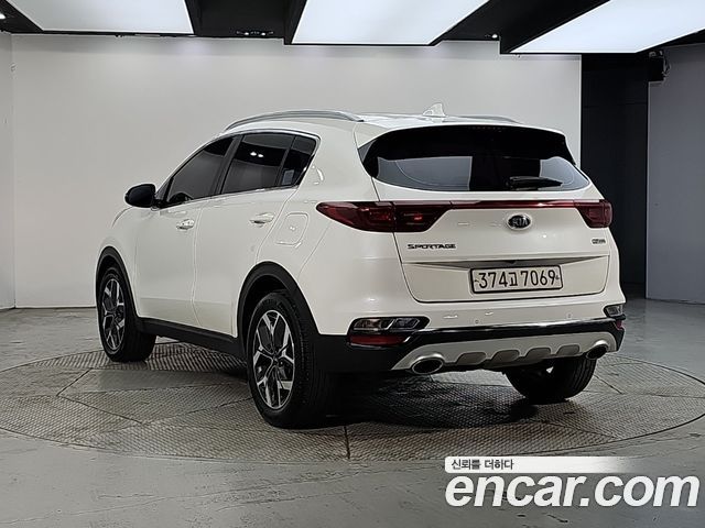 Kia Sportage The Bold Diesel 2.0 2WD Prestige 2020 — фото 4