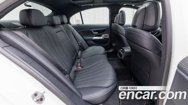 Mercedes-Benz E-Class (W214) E300 4MATIC Exclusive 2026 — фото 10