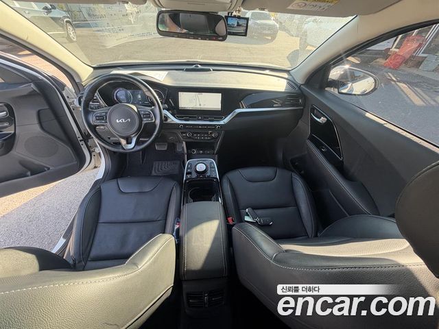 Kia Niro EV Noblesse 2022 — фото 9