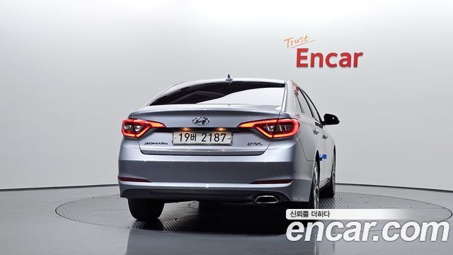 Hyundai Sonata (LF) 2.0 Smart 2015 — фото 4