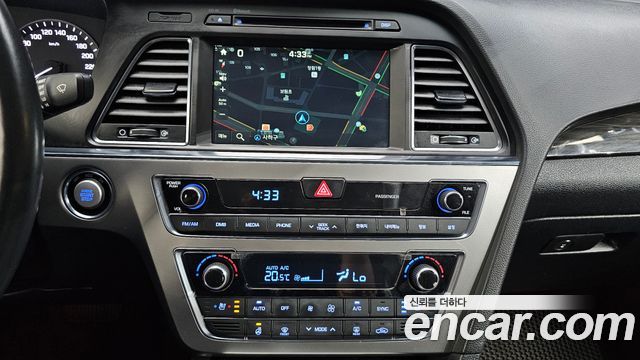 Hyundai Sonata (LF) 2.0 Smart 2015 — фото 14