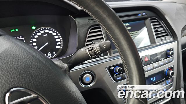 Hyundai Sonata (LF) 2.0 Smart 2015 — фото 18