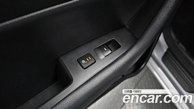 Hyundai Sonata (LF) 2.0 Smart 2015 — фото 27