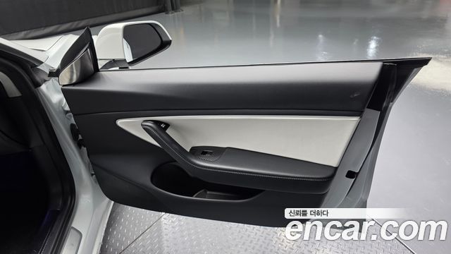 Tesla Model 3 Long Range AWD 2020 — фото 25