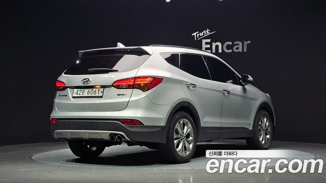 Hyundai Santa Fe (DM) Diesel(e-VGT) 2.0 2WD Exclusive 2015 — фото 2