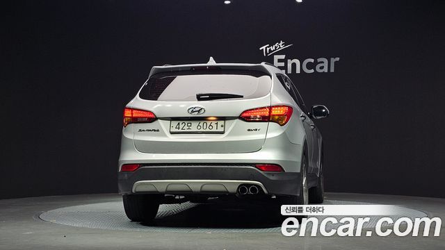 Hyundai Santa Fe (DM) Diesel(e-VGT) 2.0 2WD Exclusive 2015 — фото 4