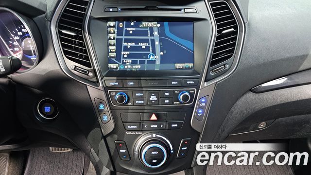 Hyundai Santa Fe (DM) Diesel(e-VGT) 2.0 2WD Exclusive 2015 — фото 14