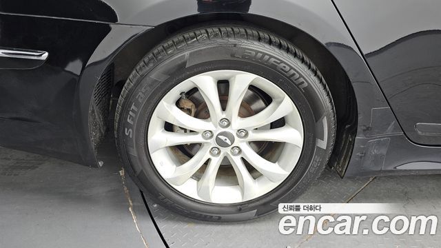 Hyundai Genesis BH 330 GRAND Standard 2012 — фото 5
