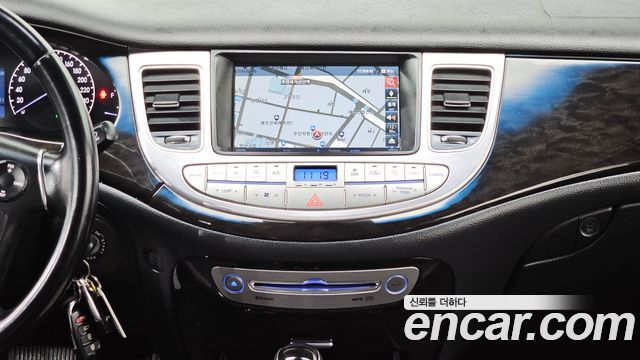 Hyundai Genesis BH 330 GRAND Standard 2012 — фото 14