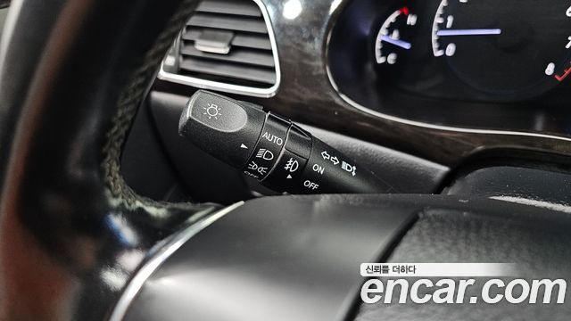 Hyundai Genesis BH 330 GRAND Standard 2012 — фото 17