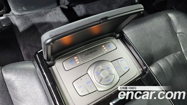 Hyundai Genesis BH 330 GRAND Standard 2012 — фото 19