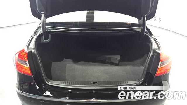 Hyundai Genesis BH 330 GRAND Standard 2012 — фото 20