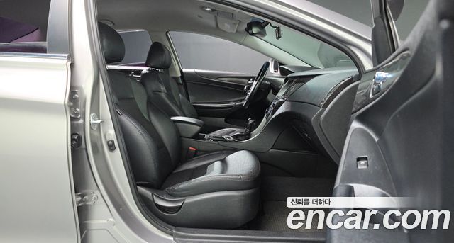 Hyundai Sonata The Brilliant CVVL Smart 2014 — фото 26