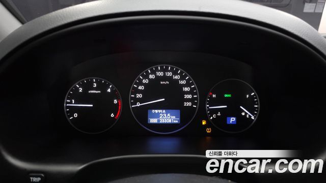 Hyundai Grand Starex Van 5-Seater Modern 2019 — фото 8