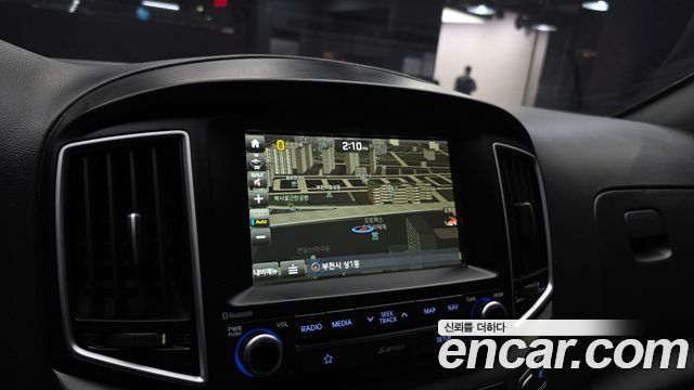 Hyundai Grand Starex Van 5-Seater Modern 2019 — фото 14
