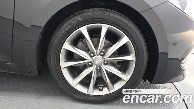 Hyundai Grandeur (HG) HG240 Modern 2015 — фото 21
