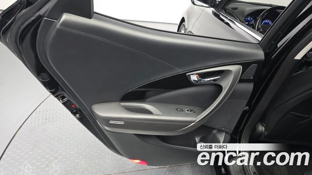 Hyundai Grandeur (HG) HG240 Modern 2015 — фото 25