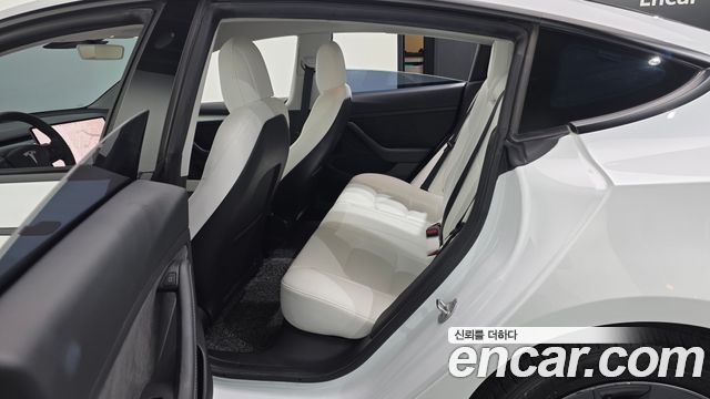 Tesla Model 3 Long Range AWD 2022 — фото 11