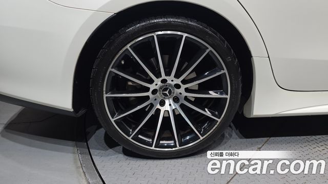 Mercedes-Benz CLS-Class (C257) CLS400d 4MATIC AMG Line 2019 — фото 5