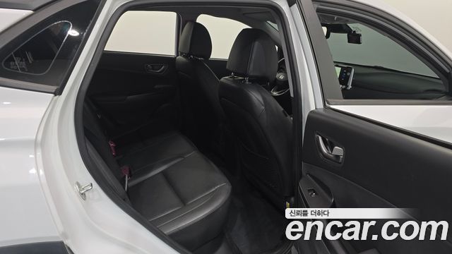 Hyundai Kona Electric Premium 2020 — фото 11