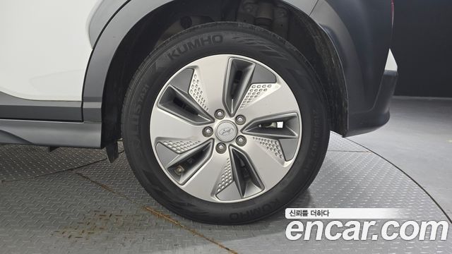 Hyundai Kona Electric Premium 2020 — фото 21