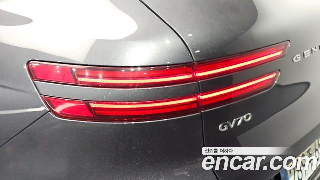 Genesis GV70 2.5T Gasoline 2WD 2021 — фото 23