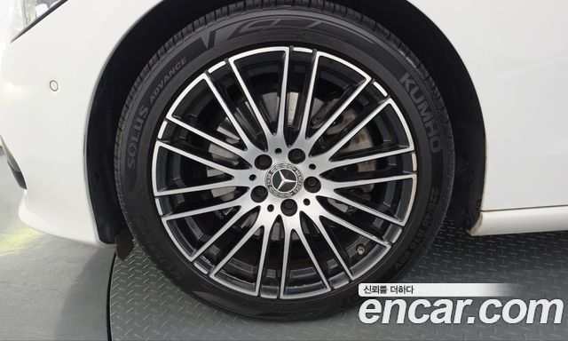 Mercedes-Benz C-Class (W206) C300 4MATIC Avantgarde 2024 — фото 5