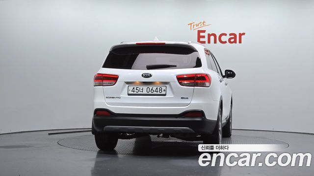 Kia Sorento Diesel 2.0 2WD Noblesse 2016 — фото 4