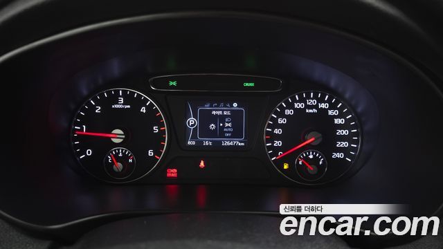 Kia Sorento Diesel 2.0 2WD Noblesse 2016 — фото 8