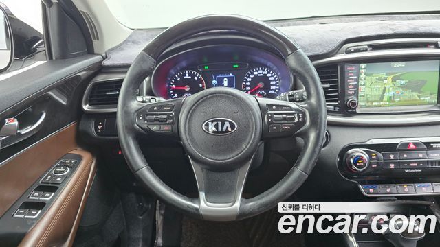 Kia Sorento Diesel 2.0 2WD Noblesse 2016 — фото 13