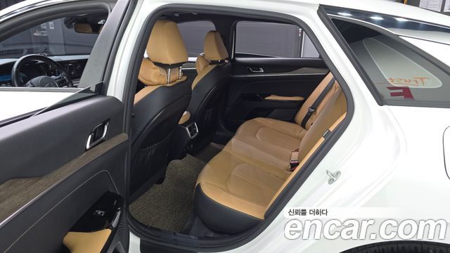 Kia K5 (III) 2.0 Noblesse 2020 — фото 11