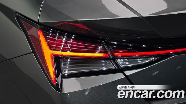 Hyundai Avante (CN7) 1.6 Inspiration 2023 — фото 23