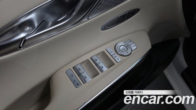 Genesis GV70 2.5T Gasoline 2WD 2021 — фото 28