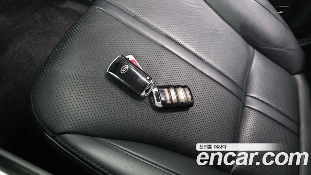 Kia K9 3.3 GDI Executive 2014 — фото 21