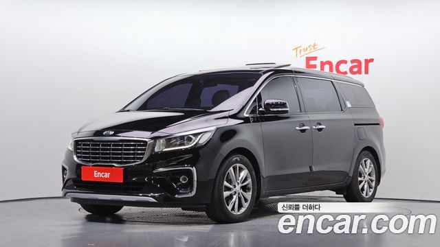 Kia Carnival 9-Seater Prstige
