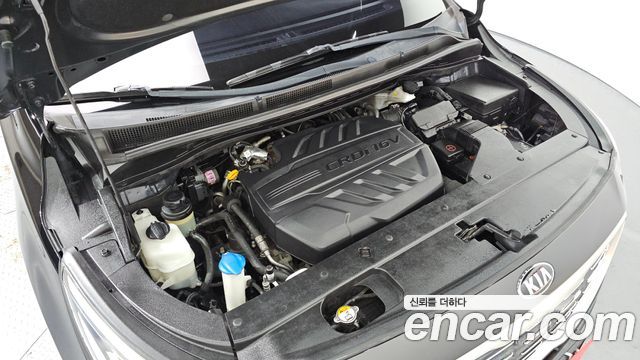 Kia Carnival 9-Seater Prstige 2019 — фото 6