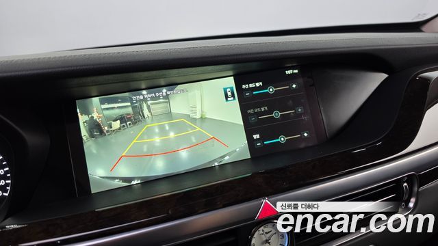 Genesis G90 3.8 AWD Luxury 2021 — фото 13