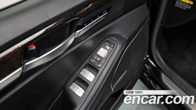 Genesis G90 3.8 AWD Luxury 2021 — фото 19