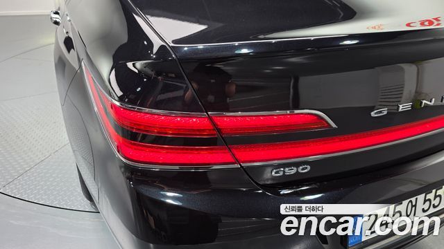 Genesis G90 3.8 AWD Luxury 2021 — фото 23