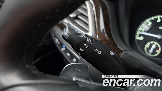 Genesis G90 3.8 AWD Luxury 2021 — фото 30