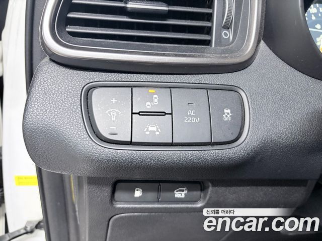 Kia Sorento Diesel 2.2 2WD Noblesse Special 2018 — фото 17
