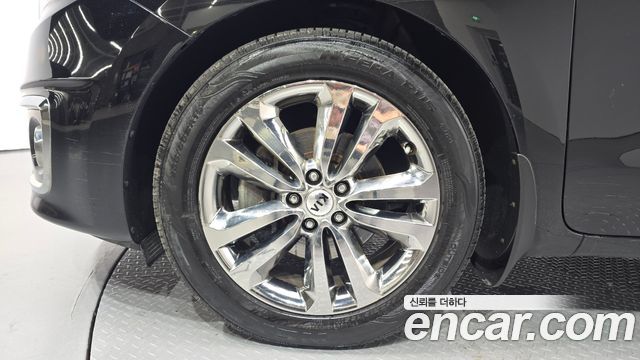 Kia Carnival 9-seater Prestige 2018 — фото 5