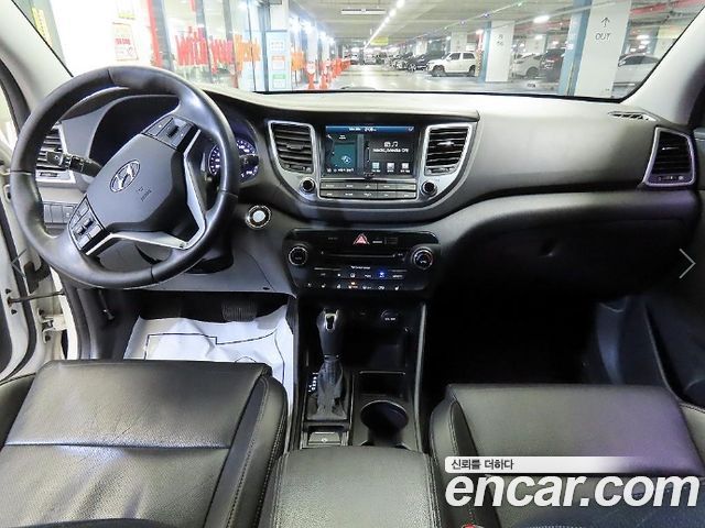 Hyundai Tucson Diesel 2.0 2WD Modern 2016 — фото 10