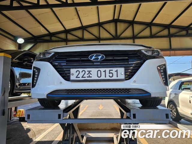 Hyundai Ioniq Hybrid Q