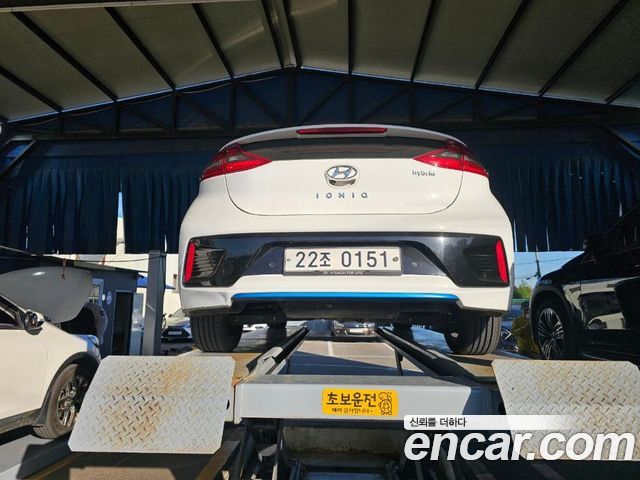 Hyundai Ioniq Hybrid Q 2017 — фото 2