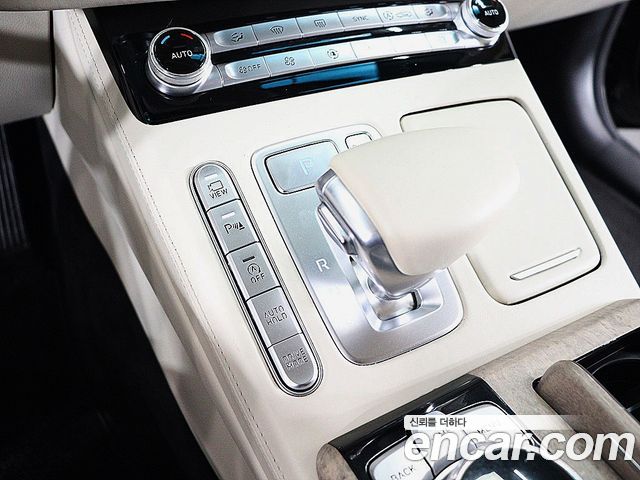 Genesis G90 3.8 AWD Prestige 2019 — фото 9